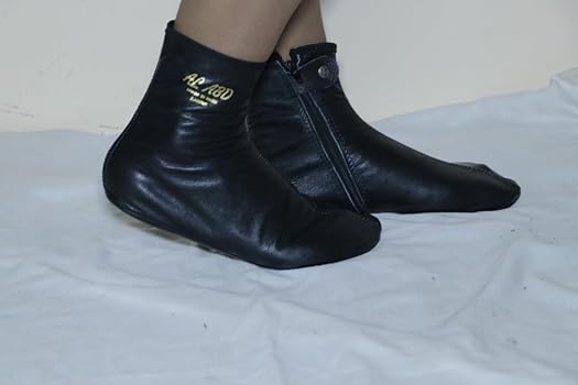 Орыс порносы: тас жолда қыздарды жинау